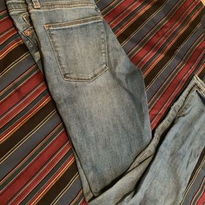 Universal Thread Blue Jeans